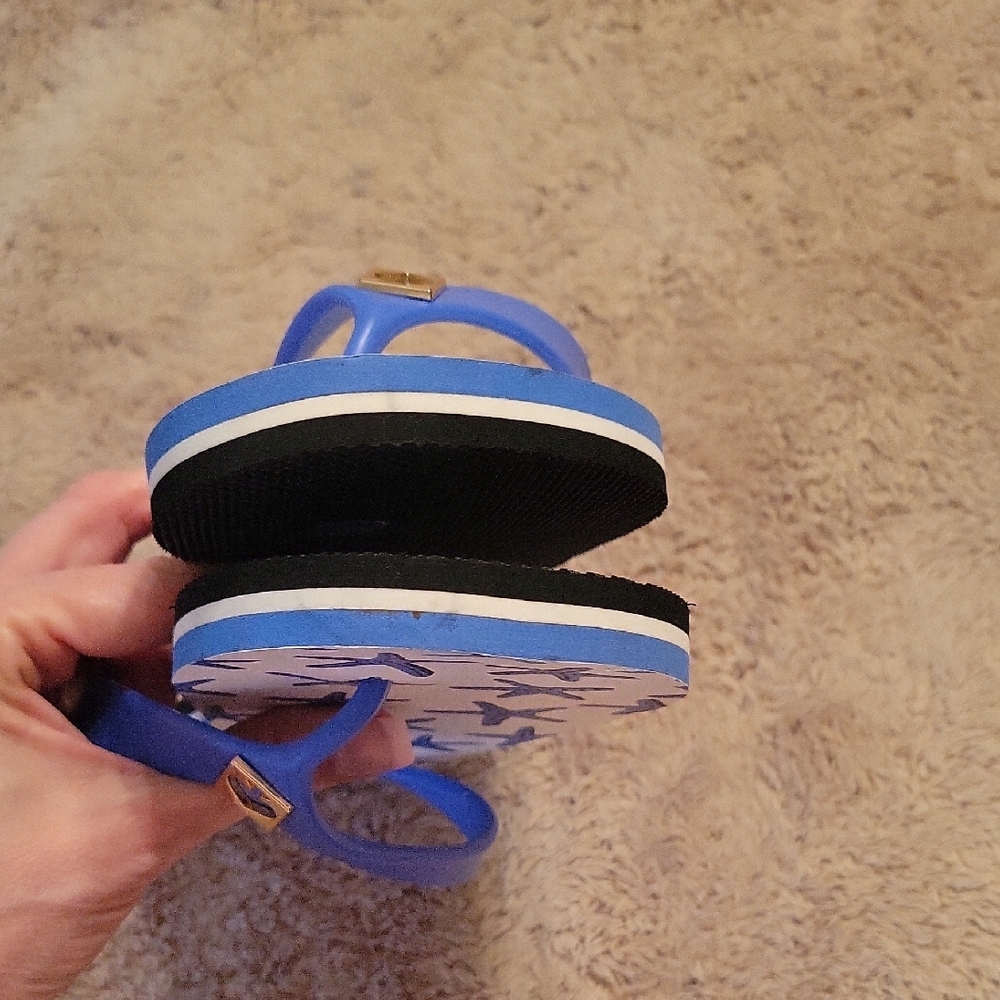 Kate Spade Starfish Flip Flops - Picture 5 of 10